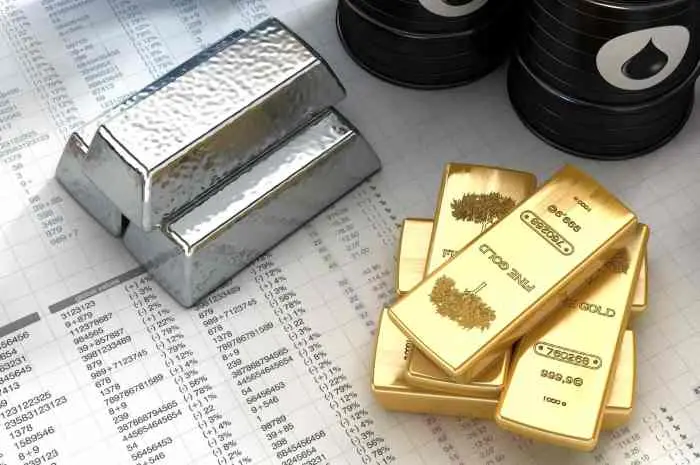 The Golden Metric: Understanding and Predicting Gold Trading Prices