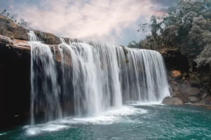 10 Tourist Destinations in Sanggau with Stunning Natural Charm and Unique Culture